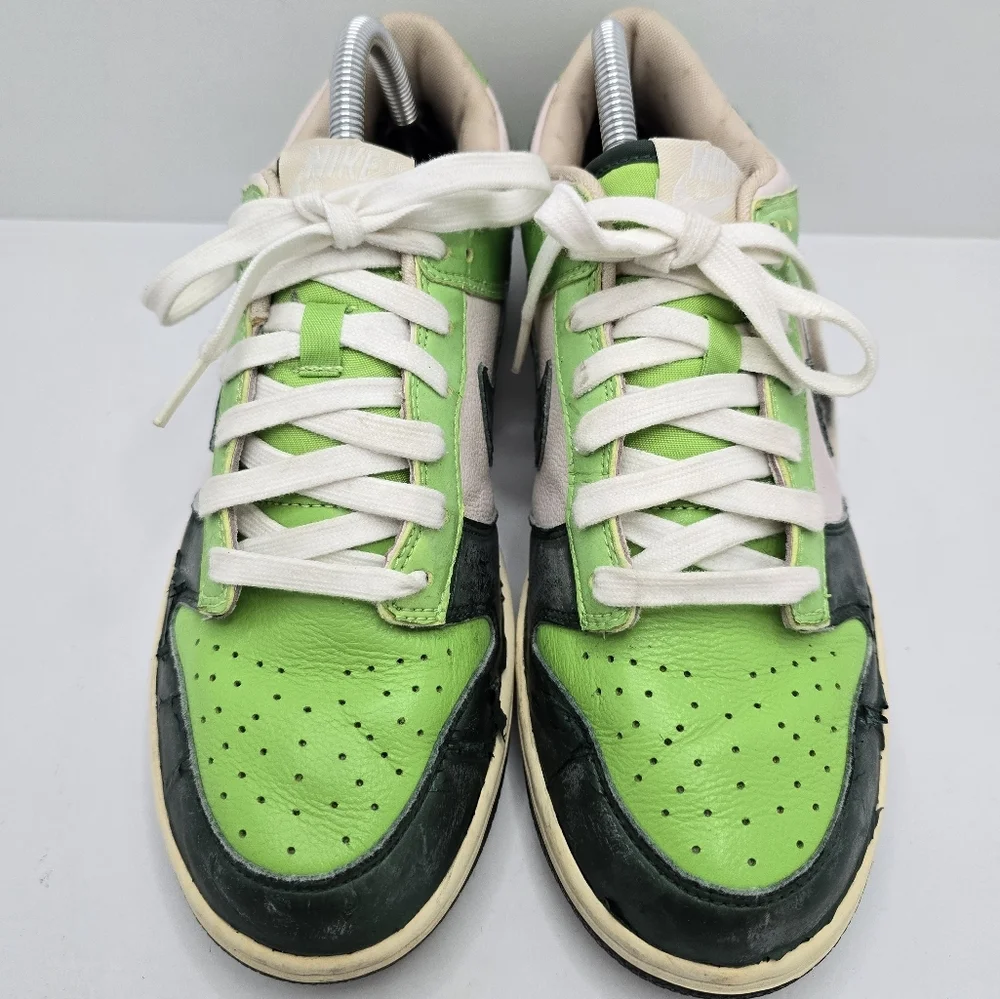 Nike | Y2K distressed Dunks lime hunter green sporty sneakers | MENS 8.5 - Picture 3 of 12